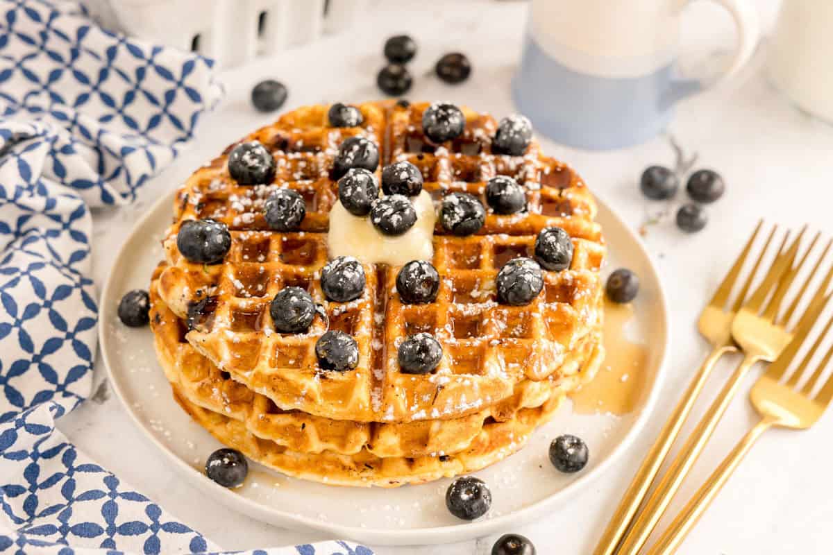 Easy Homemade Blueberry Waffles: Fresh or Frozen Berries